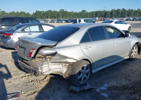 2007 Toyota Camry Se z USA, uszkodzony, nr VIN 4T1BE46K17U725311
